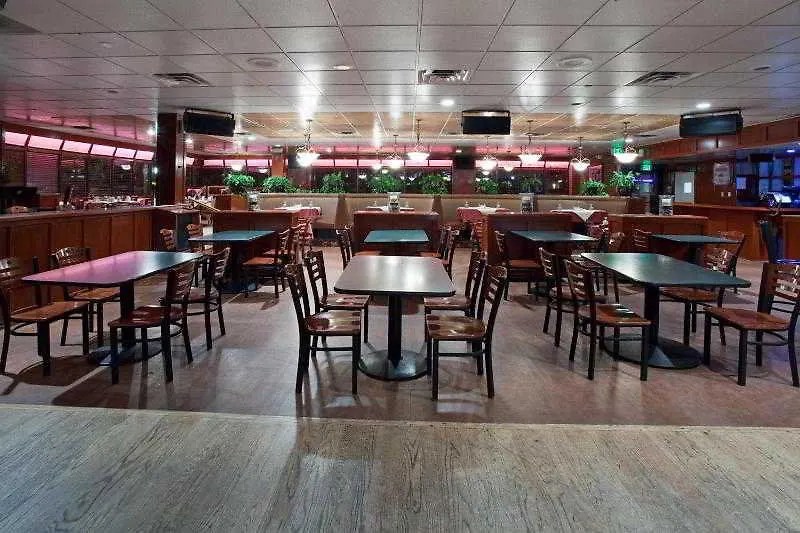 丹佛中央广场华美达酒店 DEN