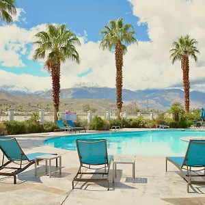 https://holiday-inn-express-hotel-suites-cathedral-city-palm-springs.palm-springs-ca-hotels.com